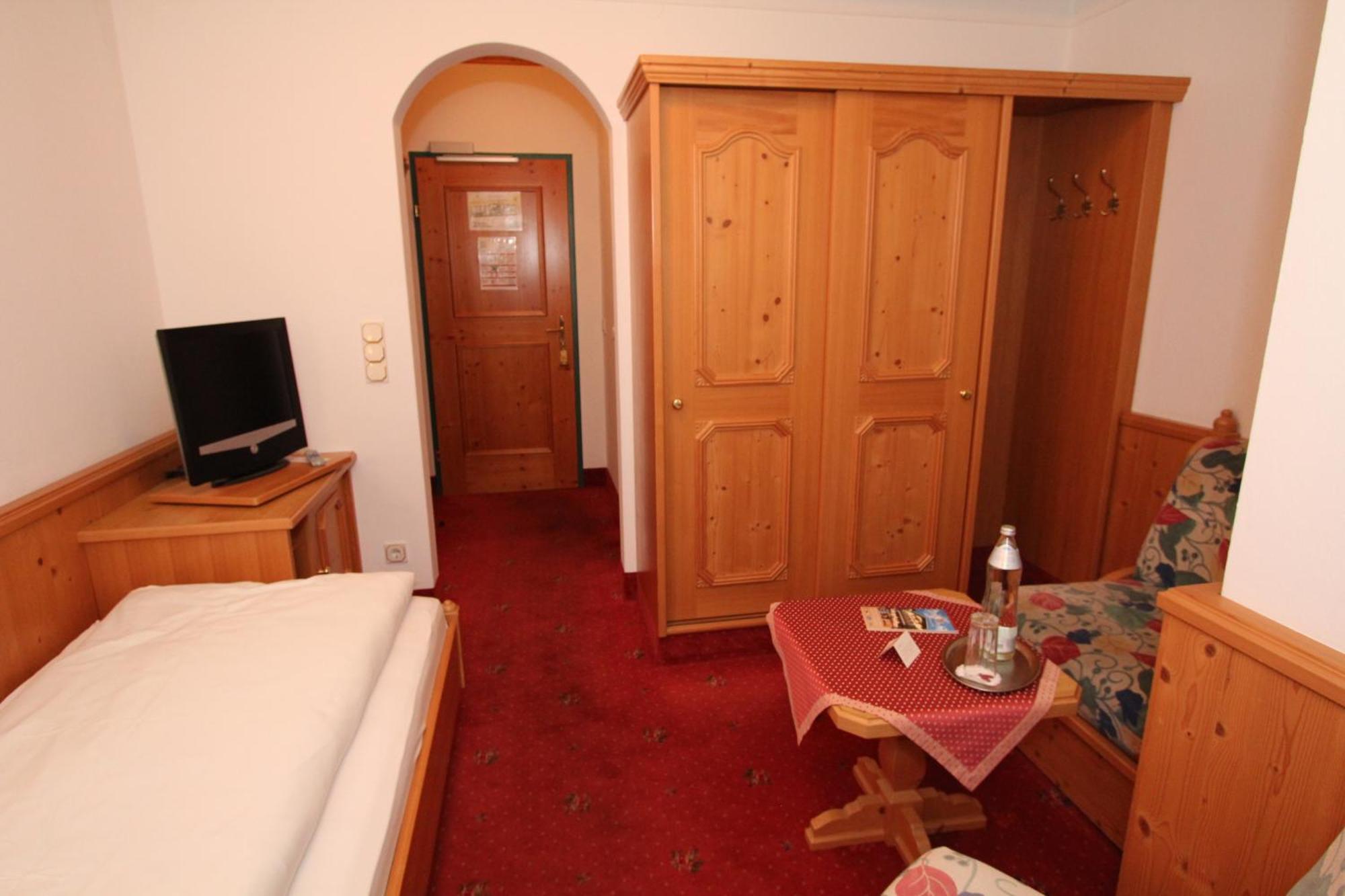 Hotel Goldener Stern Abtenau Zewnętrze zdjęcie