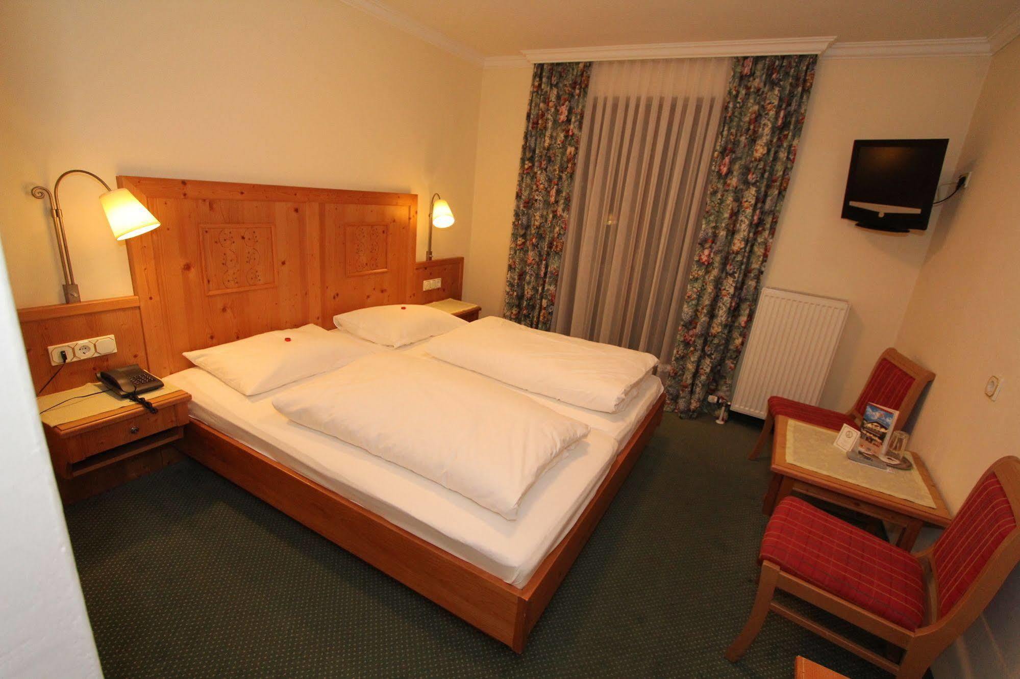 Hotel Goldener Stern Abtenau Zewnętrze zdjęcie