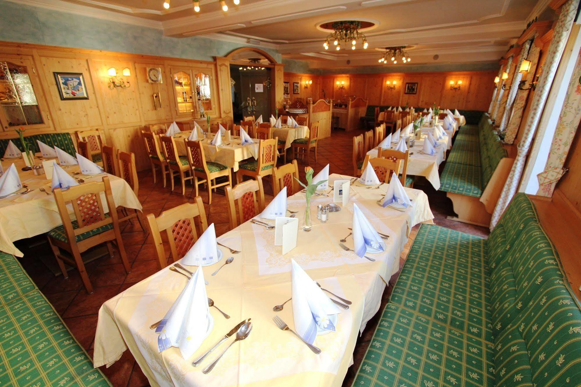 Hotel Goldener Stern Abtenau Zewnętrze zdjęcie